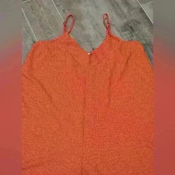 Eyeshadow Coral Pinstriped Jumpsuit - Picture 9 of 12